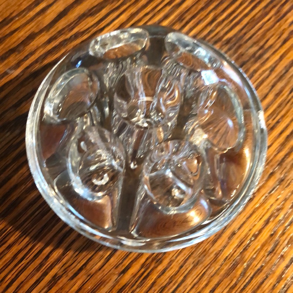 Glass pen holder paper‎ weight